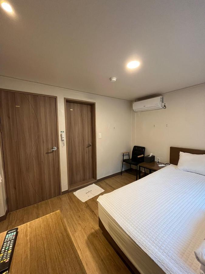 Ssangma Motel Busan Bagian luar foto